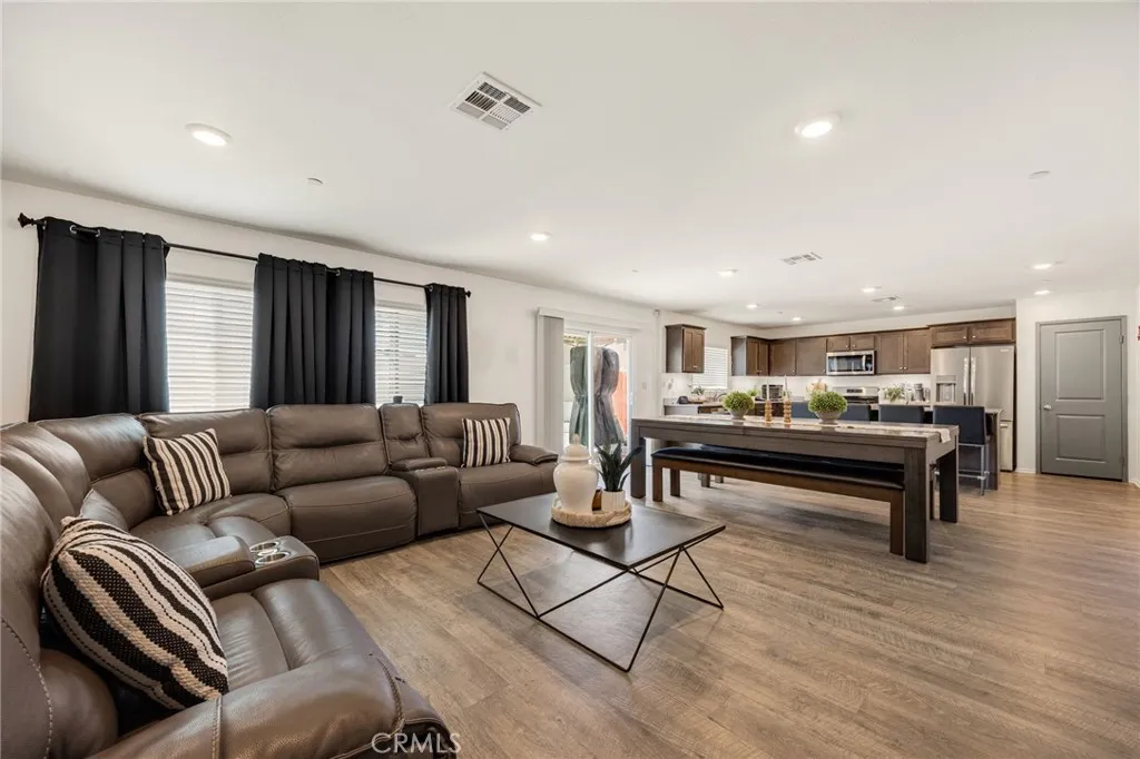 Additional image 4 of 872 Canopy Ln, San Jacinto, CA 92583