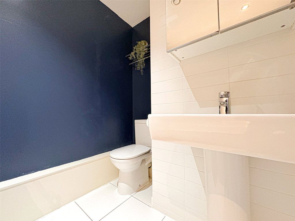 Additional image 5 of 2 bed flat to rentCornhill, Liverpool, Merseyside L1