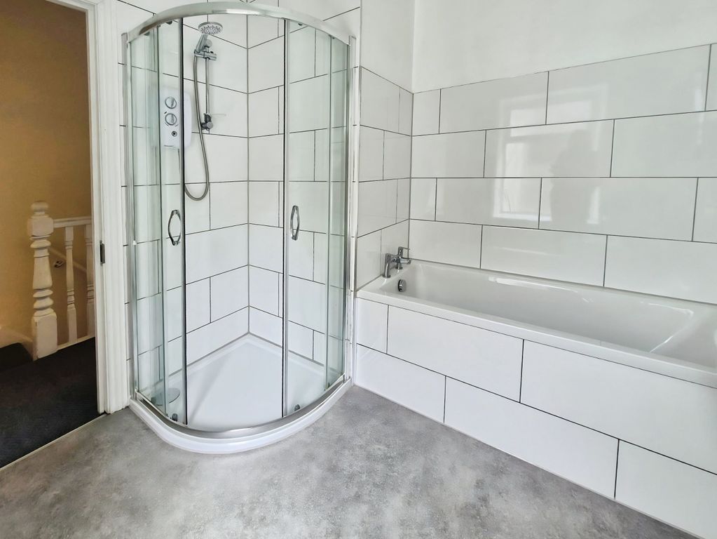 Additional image 10 of 3 bed detached house to rentLawn Terrace, Crumlin, Newport NP11
