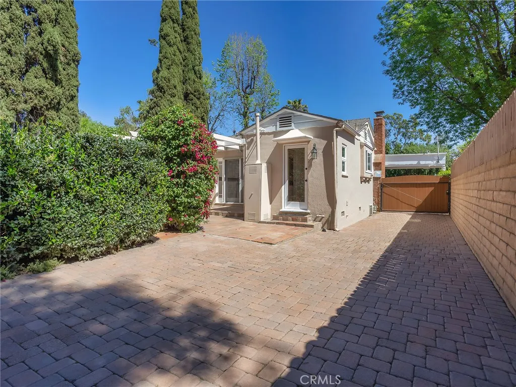 Additional image 44 of 5233 Lemp Avenue, Valley Village, CA 91601