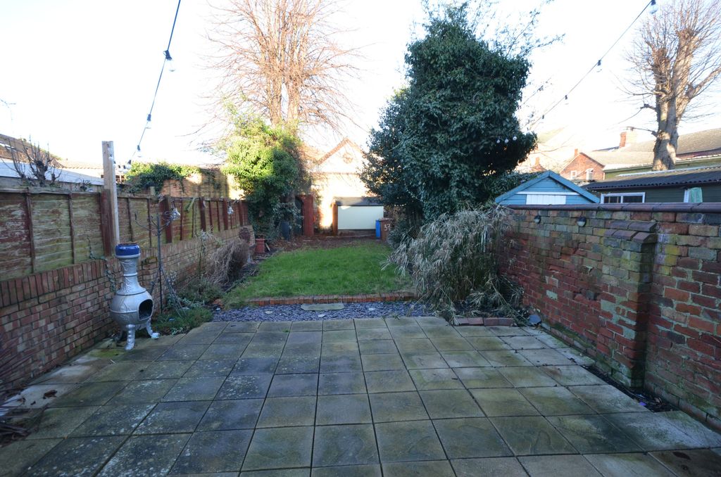 Additional image 18 of 4 bed town house to rentAbbey Road, Grimsby DN32