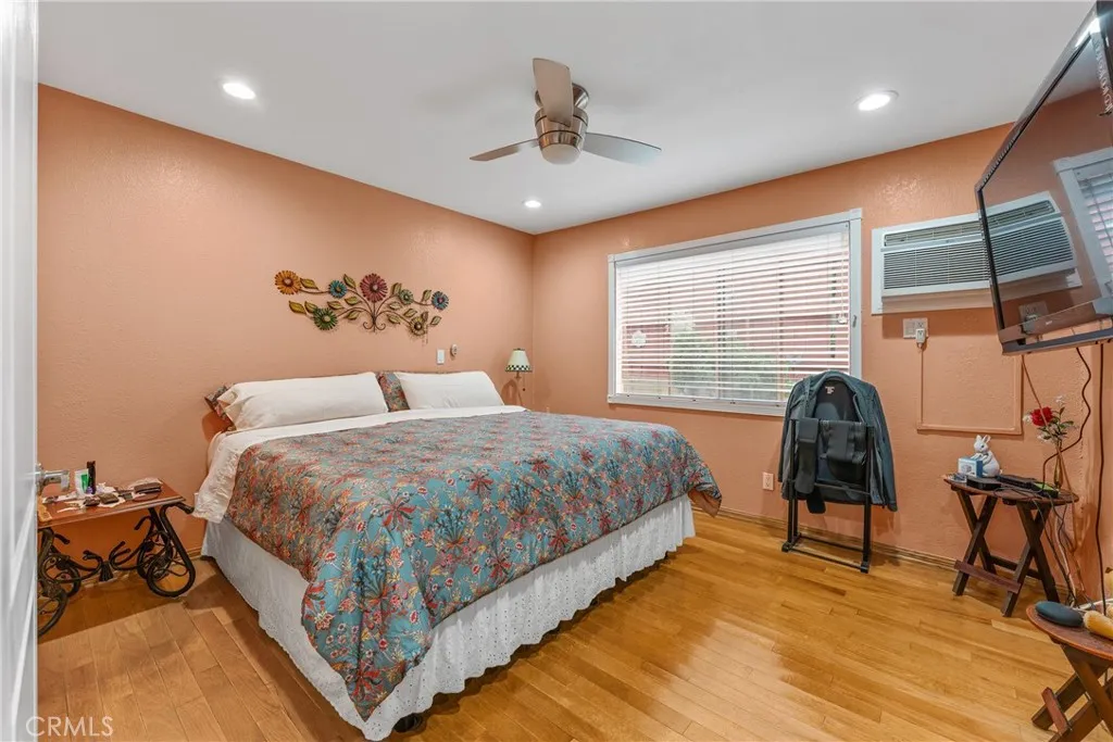 Additional image 6 of 3812 Middlebury St, Los Angeles, CA 90004