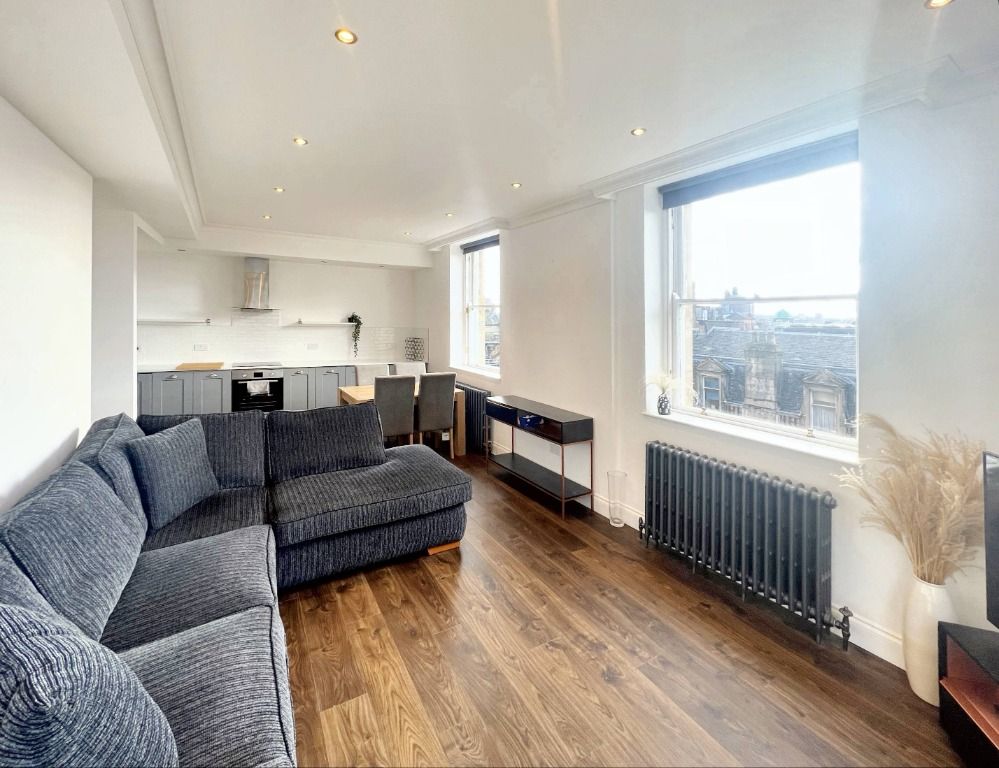 Additional image 3 of 2 bed flat to rentSouth Frederick Street, Merchant City, Glasgow G1