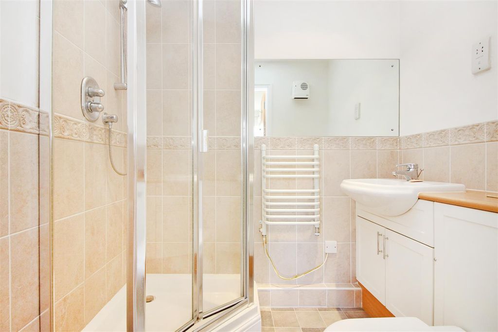 Additional image 9 of 2 bed flat to rentSt. Marys Street, Canterbury, Kent CT1