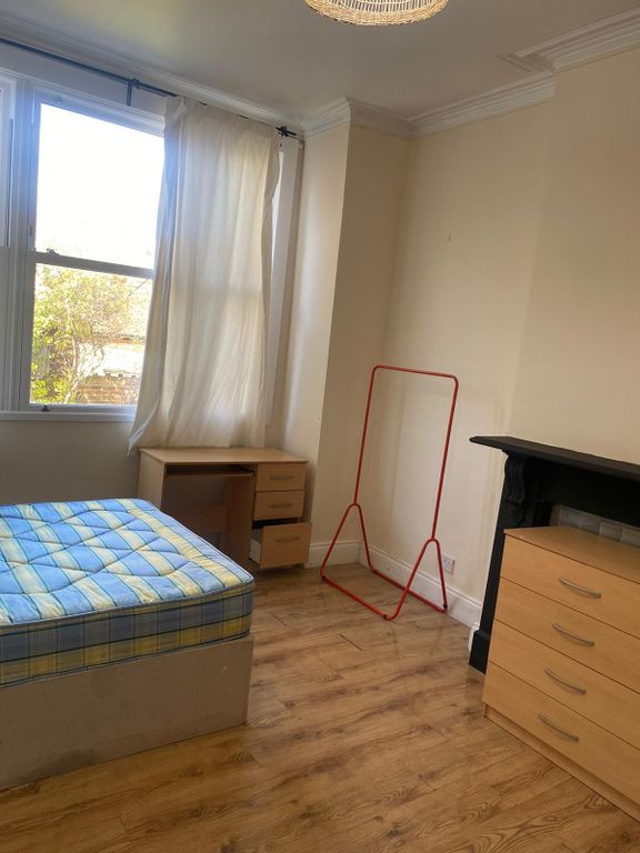 Additional image 7 of 6 bed shared accommodation to rentBrynland Avenue, Bristol BS7