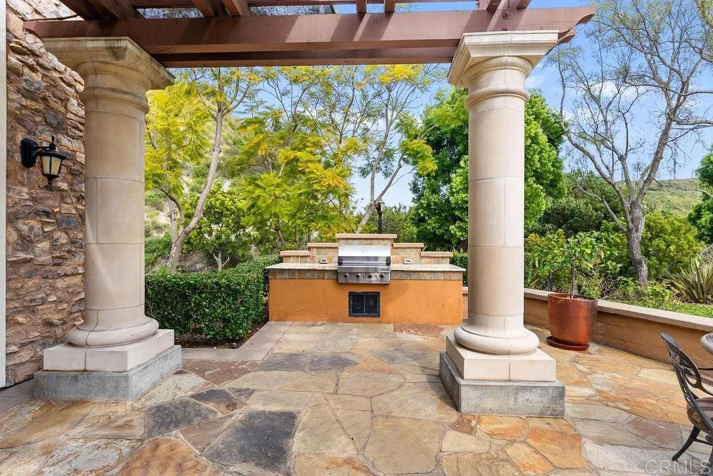 Additional image 89 of 2712 Villas Way, San Diego, CA 92108