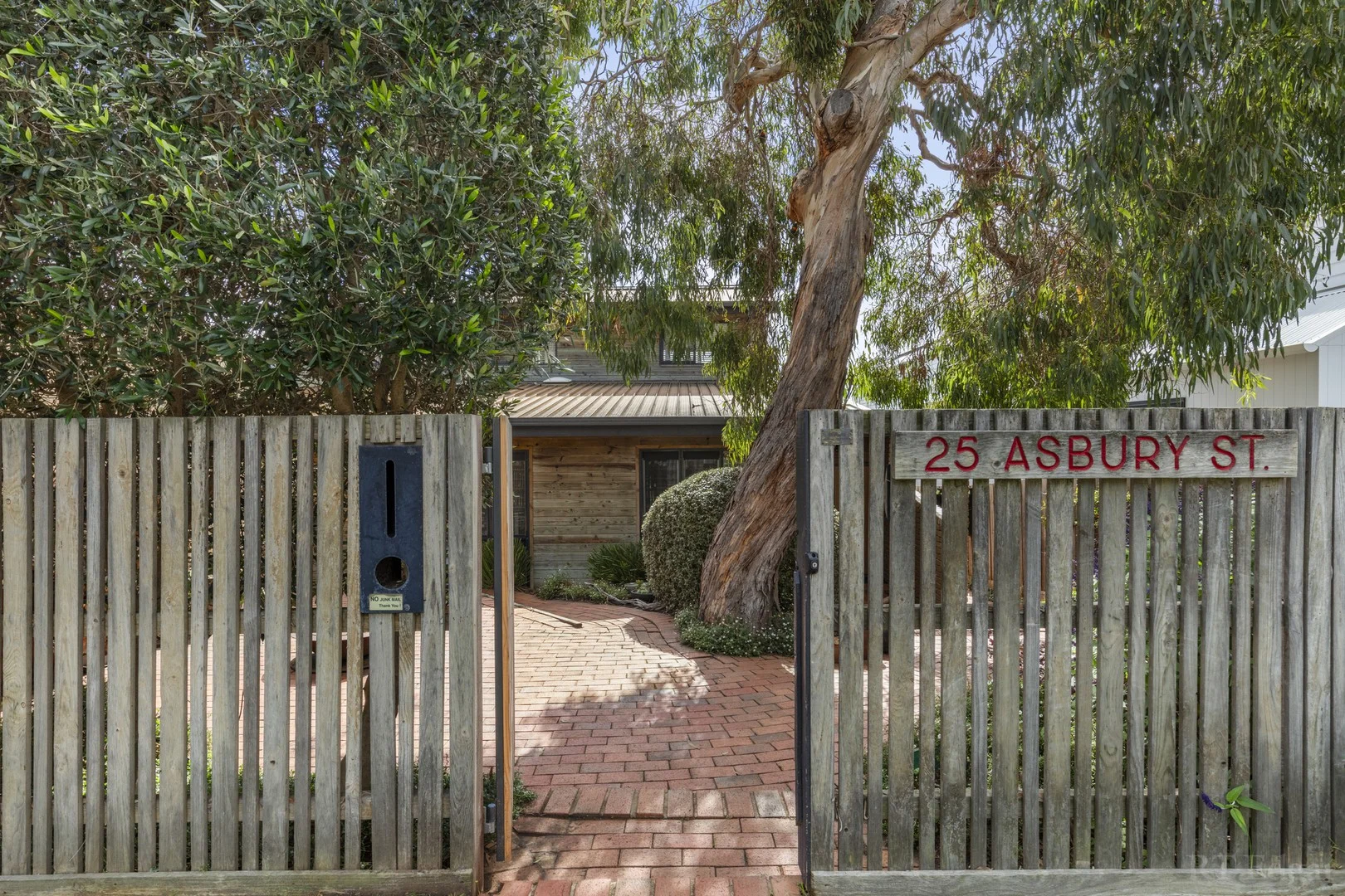 25 Asbury Street West, Ocean Grove VIC 3226
