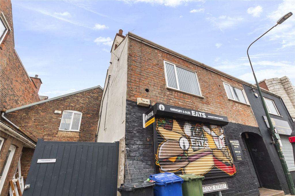 2 bed flat to rentCambridge Street, Cleethorpes DN35