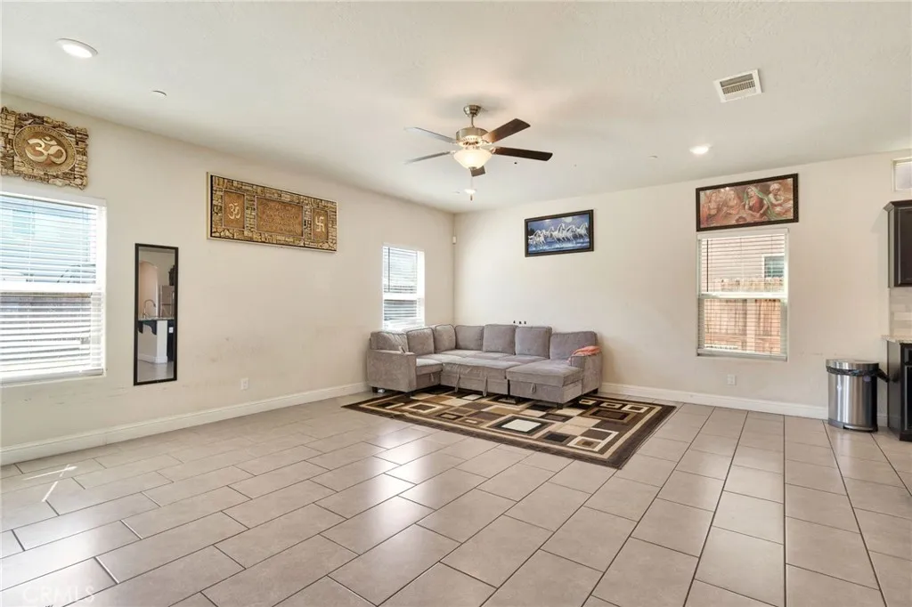Additional image 10 of 5952 E Truman Ave, Fresno, CA 93727