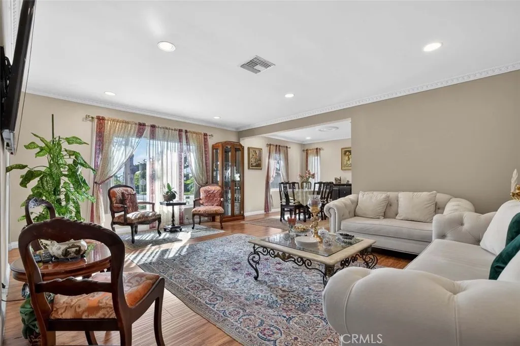 Additional image 49 of 820 S Kenneth, Burbank, CA 91501