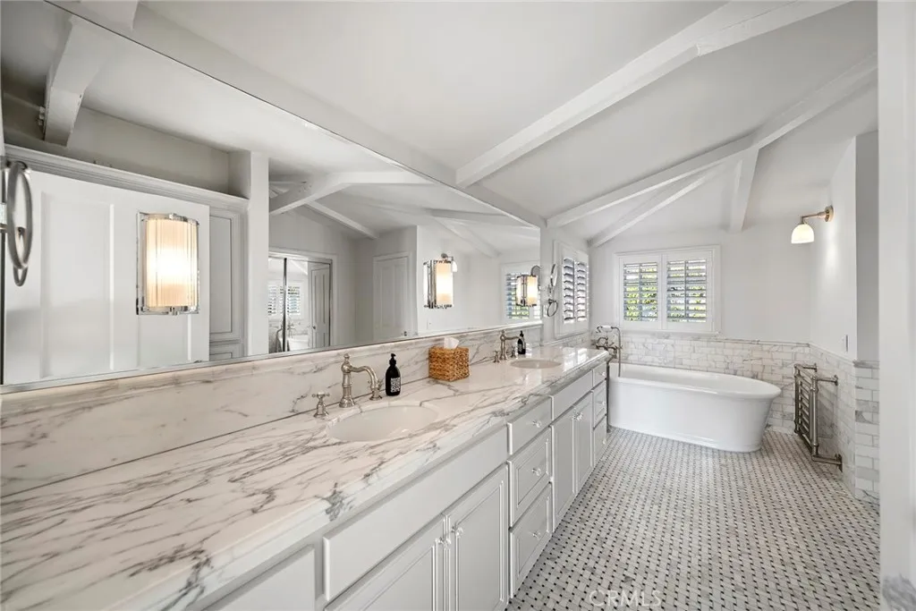 Additional image 32 of 320 Emerald Bay, Laguna Beach, CA 92651
