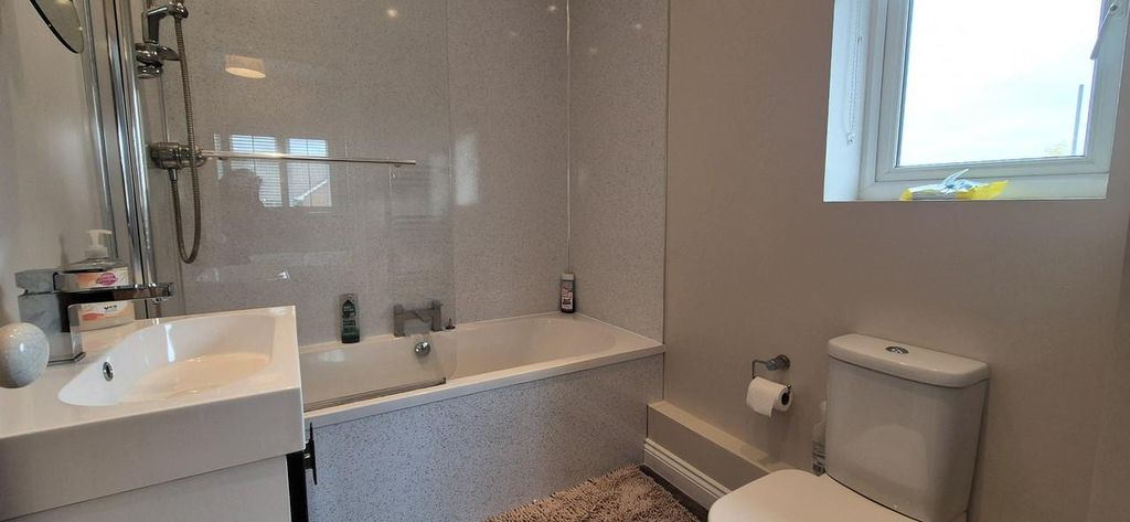 Additional image 10 of 4 bed detached house to rentLingen Avenue, Hereford HR1