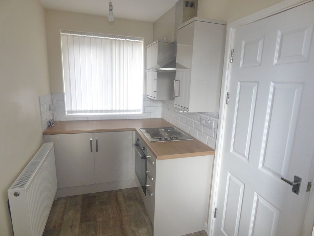 Additional image 3 of 2 bed flat to rentNeath Road, Briton Ferry, Neath, Neath Port Talbot. SA11