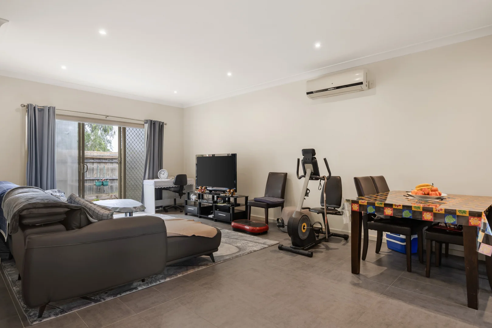 Additional image 4 of 3/28 Toolern Street, Melton South VIC 3338
