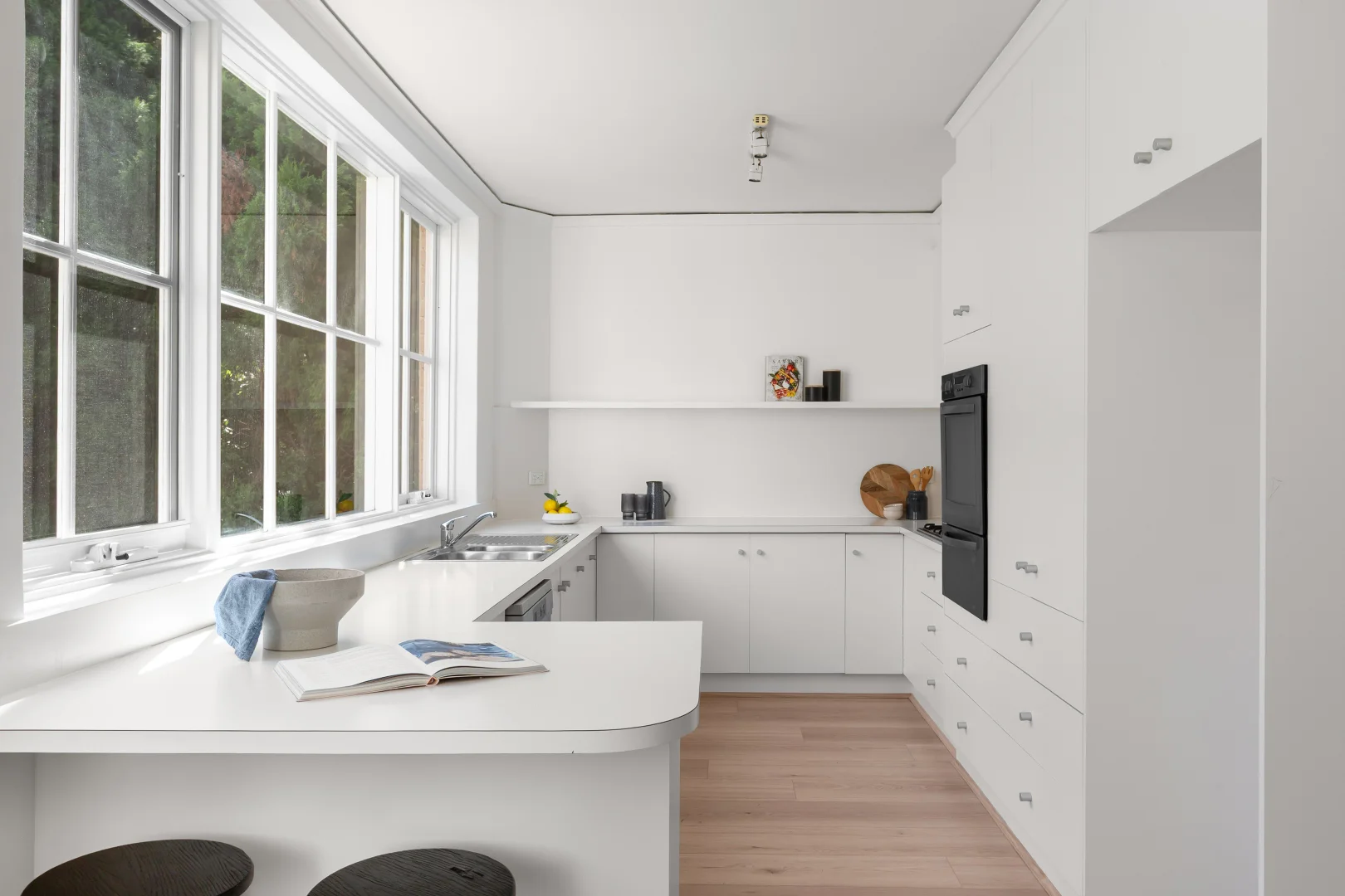 Additional image 7 of 5/16 Tintern Avenue, Toorak VIC 3142
