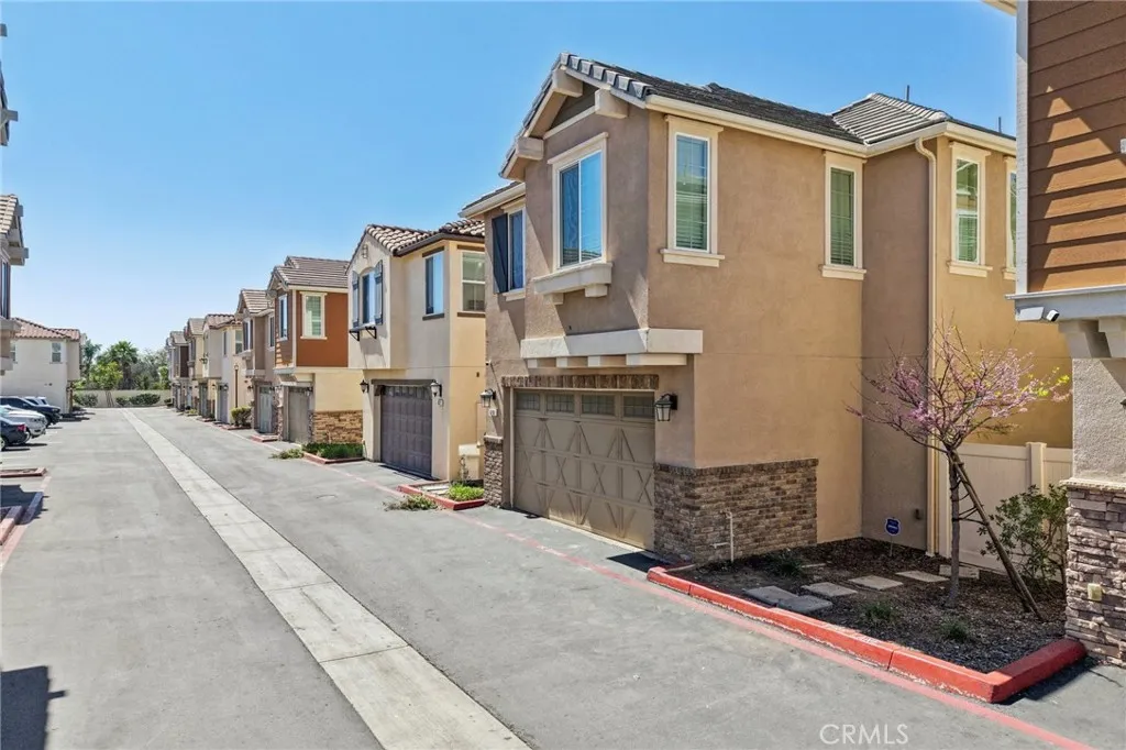 Additional image 70 of 618 S Brampton Lane, Rialto, CA 92376