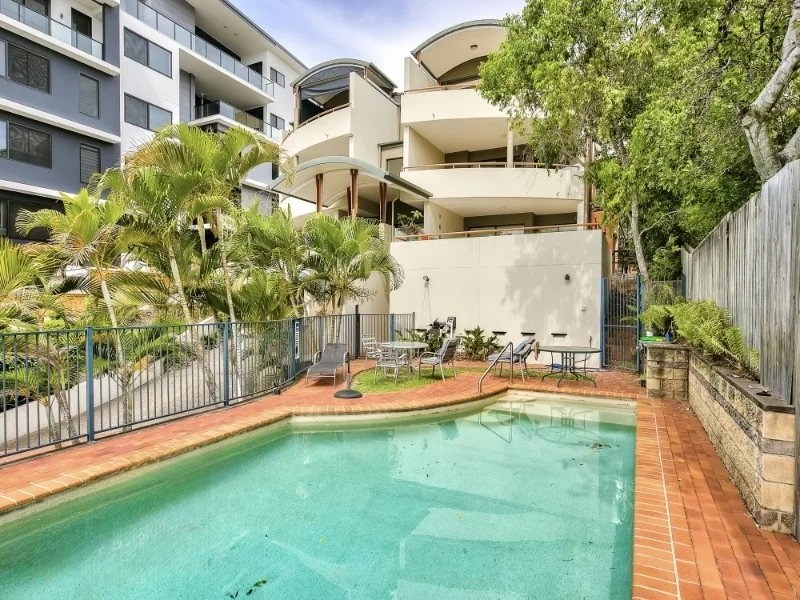 5/28 Norman Crescent, Norman Park QLD 4170