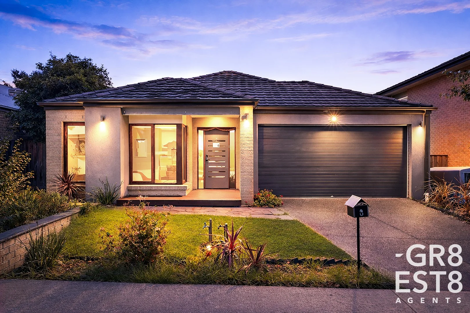 8 John Russell road, Cranbourne West VIC 3977