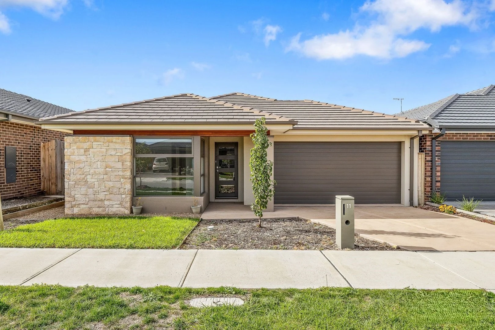 11 Matchett Drive, Clyde VIC 3978