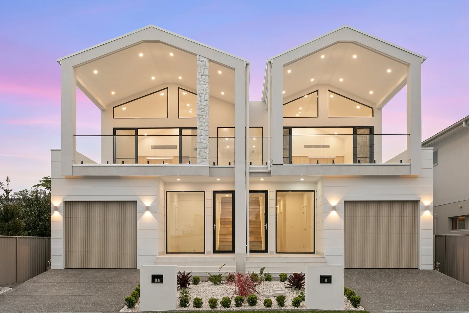 8 Newton Crescent, Oak Flats NSW 2529