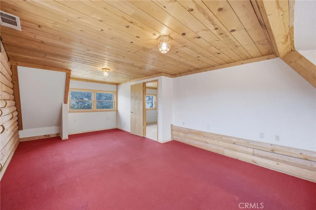 Additional image 29 of 33052 Donner Ln, Running Springs, CA 92382