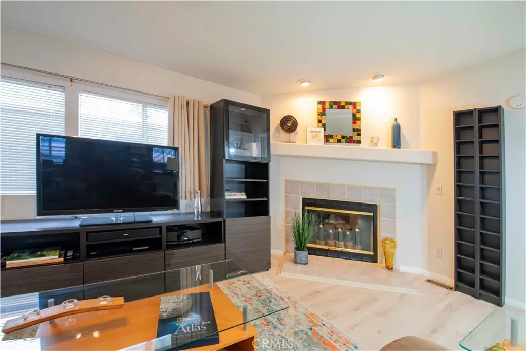 Additional image 11 of 11401 Topanga Canyon Blvd Unit 77, Chatsworth, CA 91311