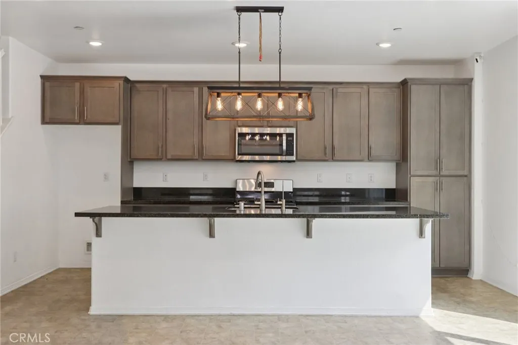 Additional image 7 of 833 S Sumac Lane, Rialto, CA 92376
