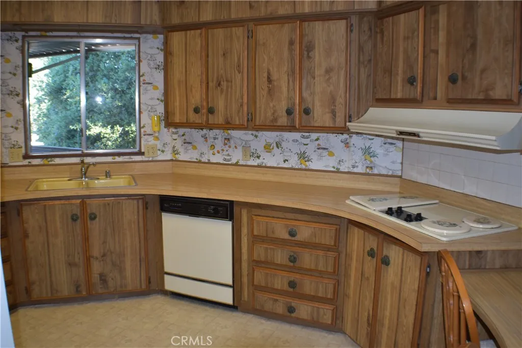 Additional image 13 of 18 Oak Hill Dr, Oroville, CA 95966