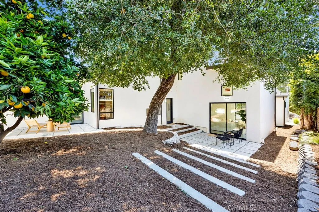 Additional image 64 of 325 W Grandview Avenue, Sierra Madre, CA 91024