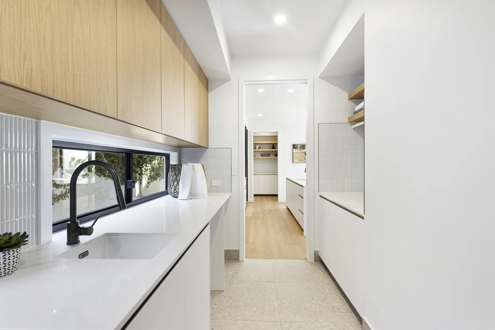 Additional image 11 of 75 Amalfi Drive, Surfers Paradise QLD 4217
