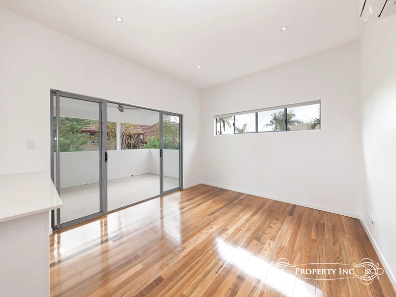 4/2 Durham Street, Coorparoo QLD 4151 photo 2