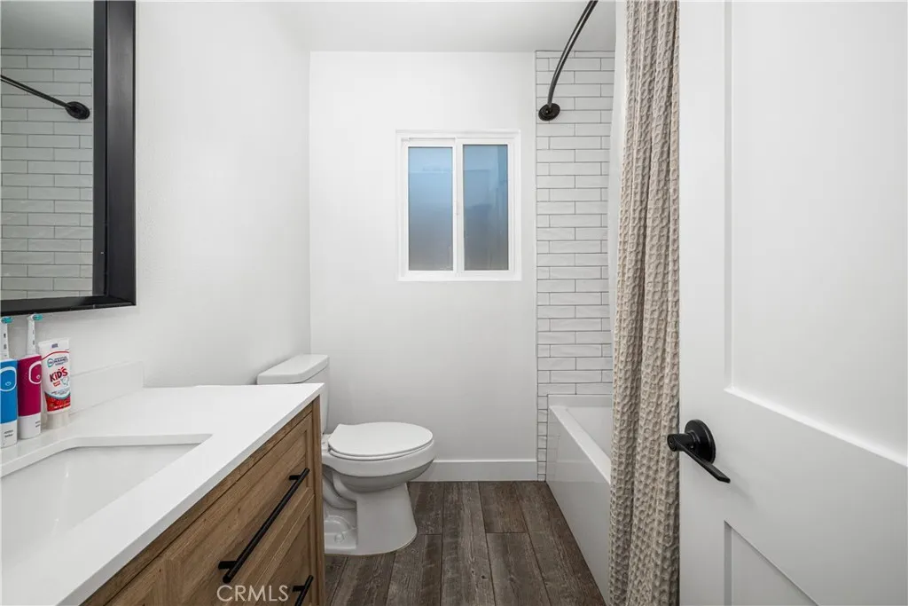 Additional image 34 of 3246 N Marwick Ave, Long Beach, CA 90808