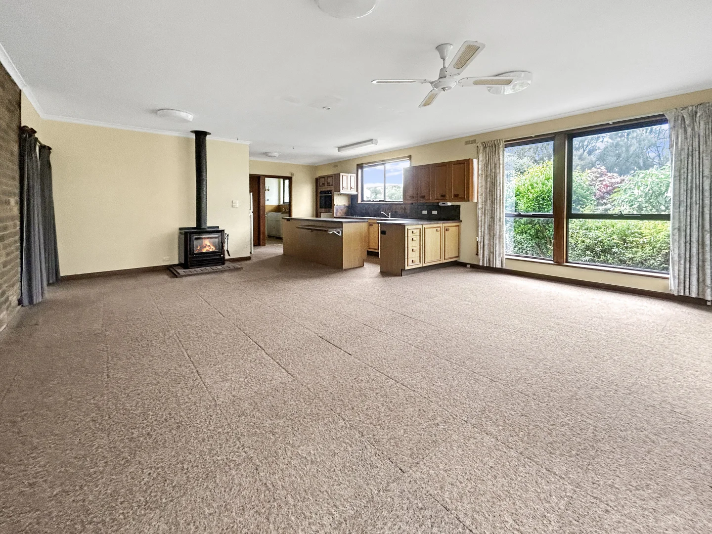 8303 Princes Highway, Allestree VIC 3305 photo 2
