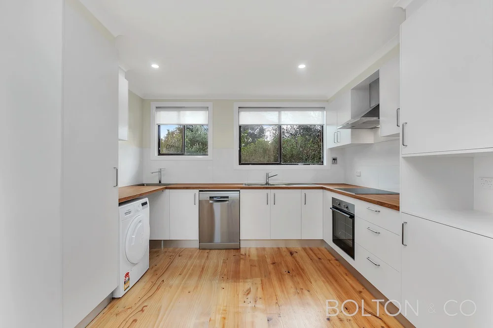 2 Clambe Place, Charnwood ACT 2615 photo 5