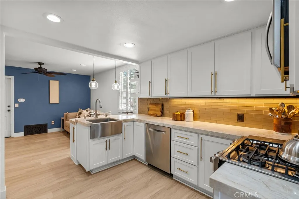 Additional image 62 of 23121 Yvette Lane, Valencia, CA 91355