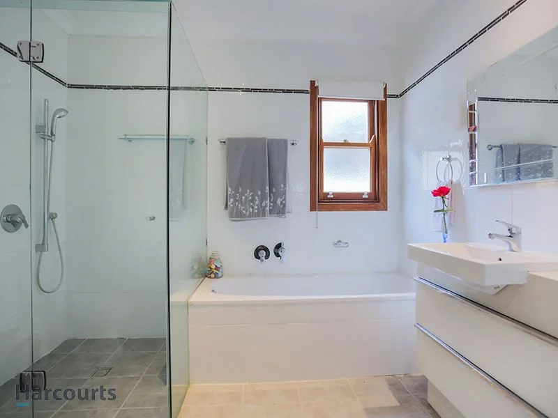 Additional image 6 of 47 Oatland Crescent, Holland Park West QLD 4121