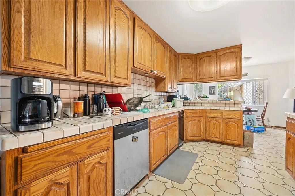 Additional image 46 of 816 N Kenmore Avenue, Los Angeles, CA 90029