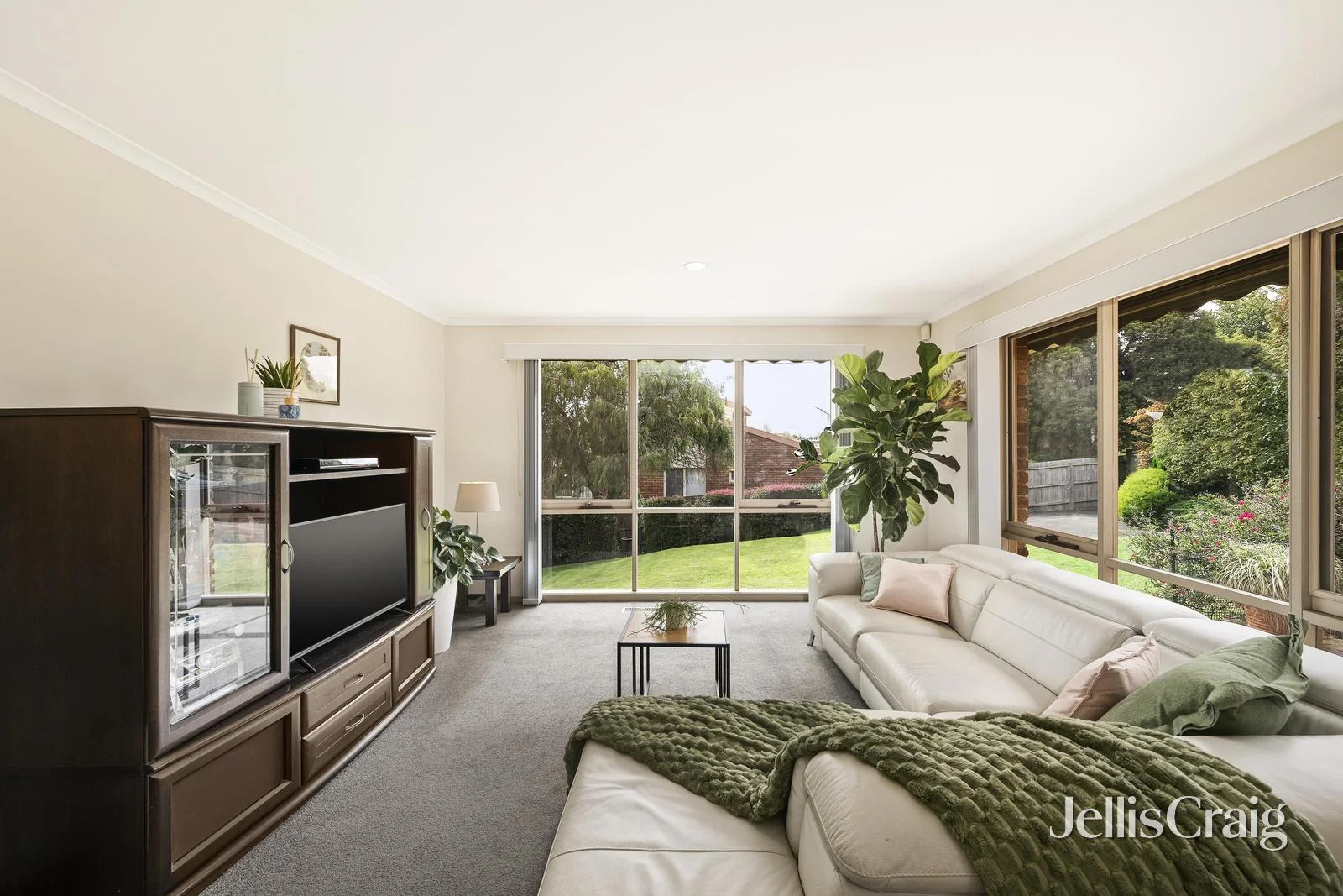 Additional image 2 of 82 Partridge Way, Mooroolbark VIC 3138