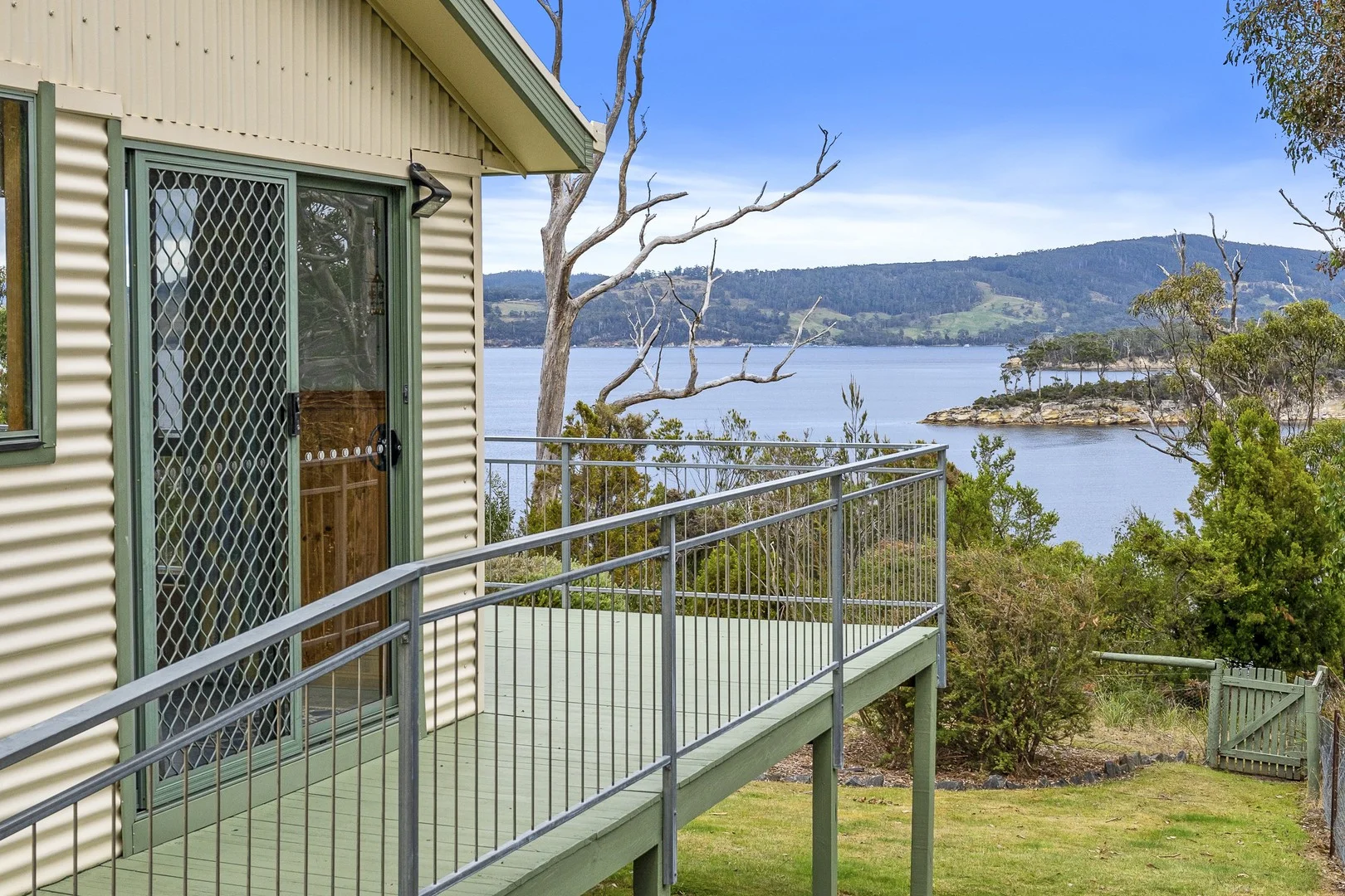 84 Williams Road, Randalls Bay TAS 7112