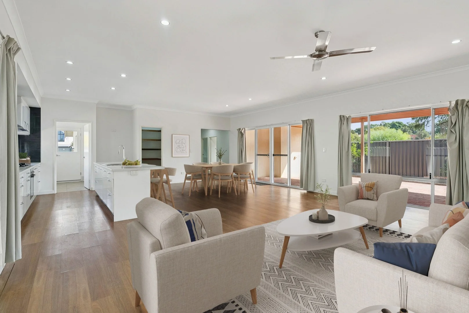 46 Upton St, St James WA 6102