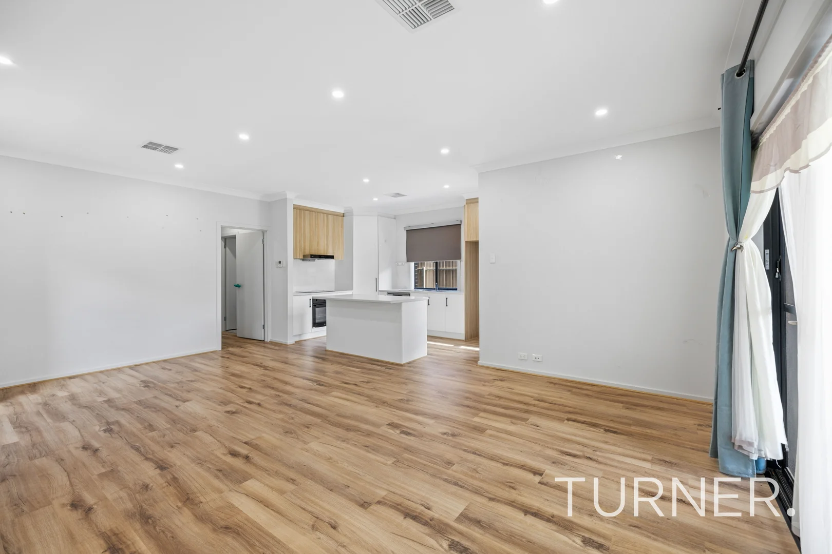 Additional image 16 of 12a Alderney Avenue, Clearview SA 5085