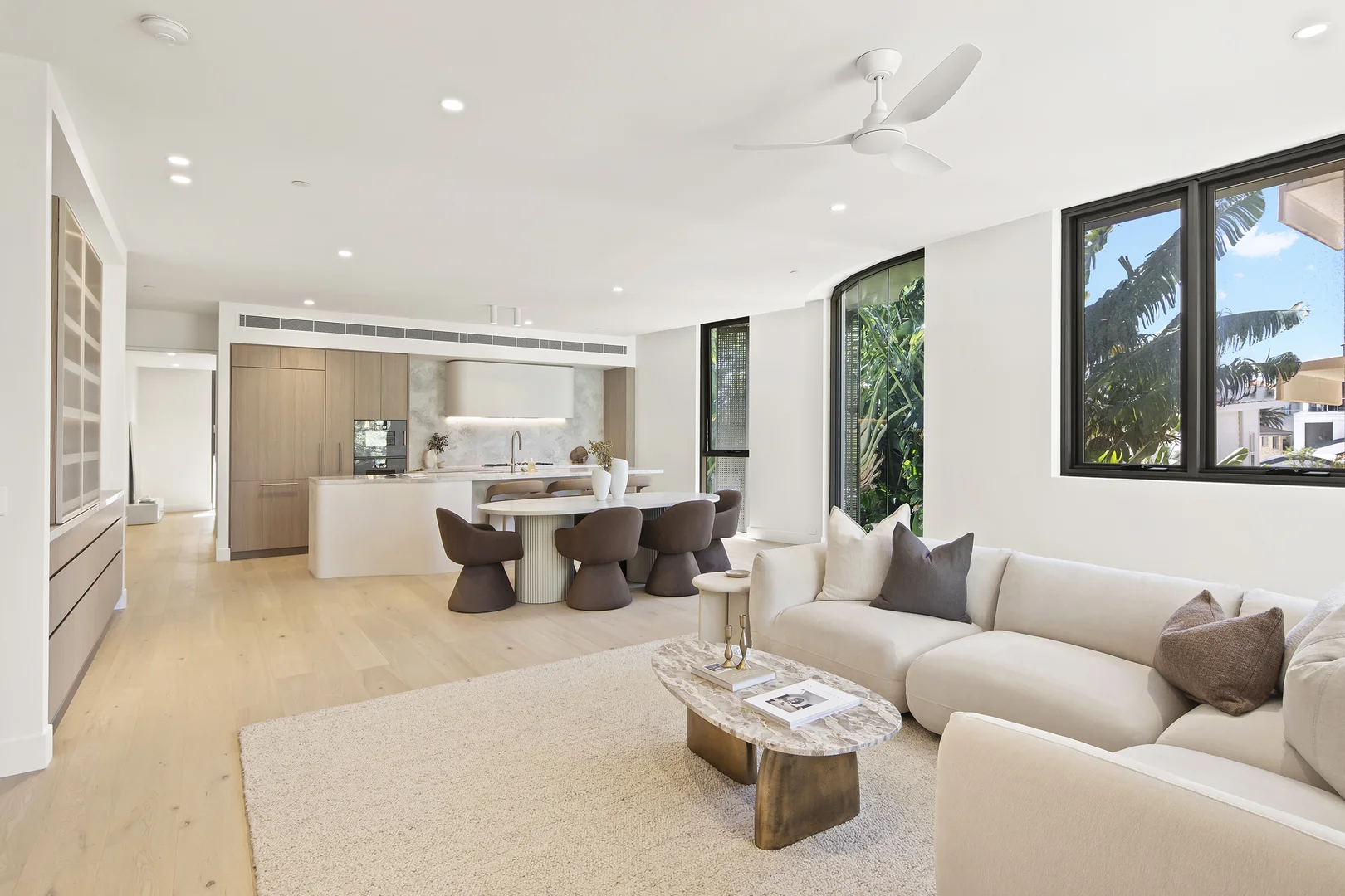 Additional image 3 of 4/13-15 Chairlift Avenue, Mermaid Beach QLD 4218