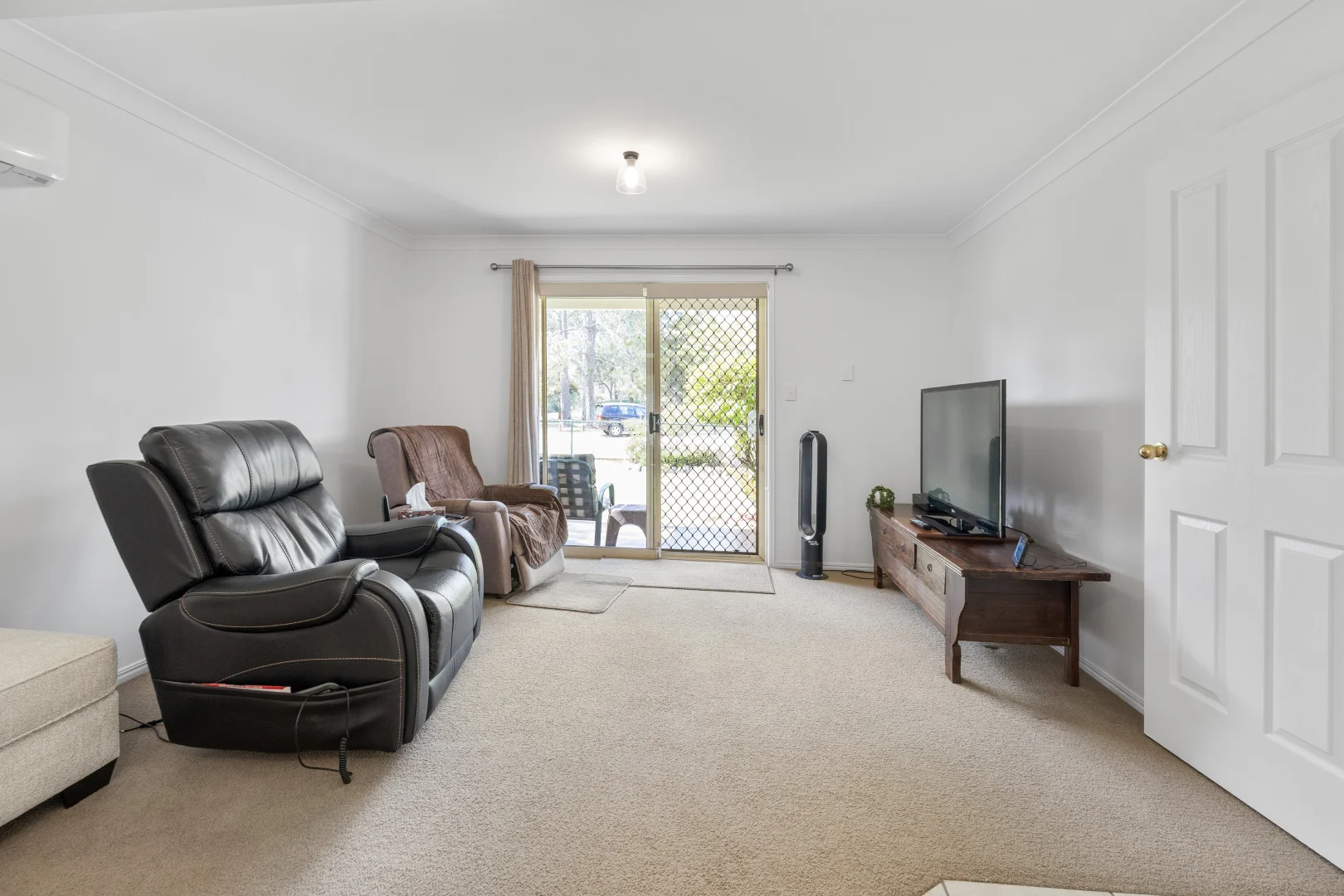 Additional image 9 of 65 Evergreen Avenue, Loganlea QLD 4131