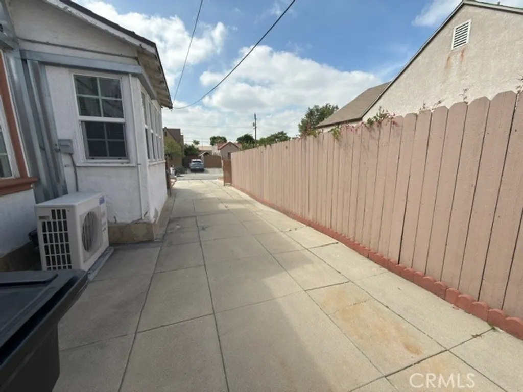 Additional image 3 of 521 E Chestnut St, Glendale, CA 91205