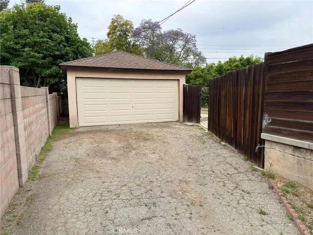 8029 Griffith Ln, Whittier, CA 90602