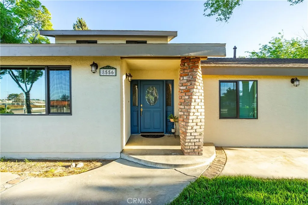 8556 W Avenue E8, Lancaster, CA 93536