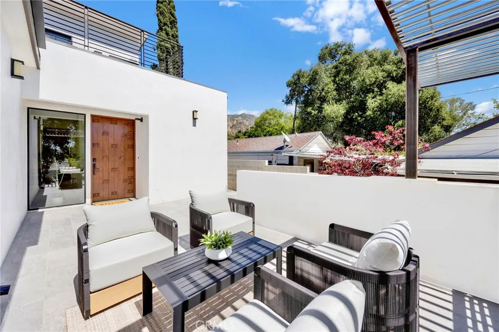 Additional image 7 of 325 W Grandview Avenue, Sierra Madre, CA 91024