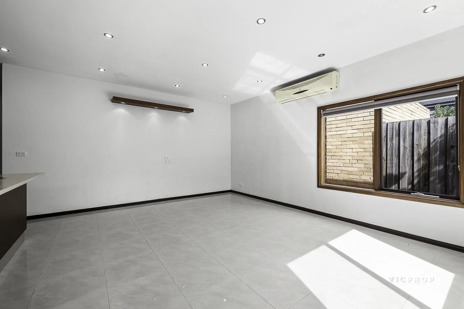 Additional image 3 of 2/96 Heyington Avenue, Thomastown VIC 3074