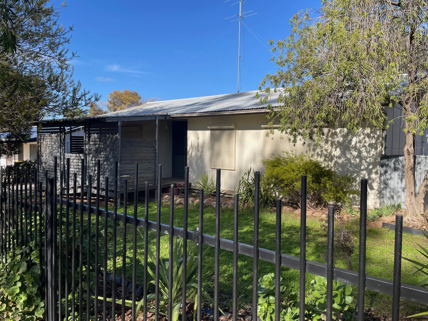 7 Pattullo Avenue, Clare SA 5453