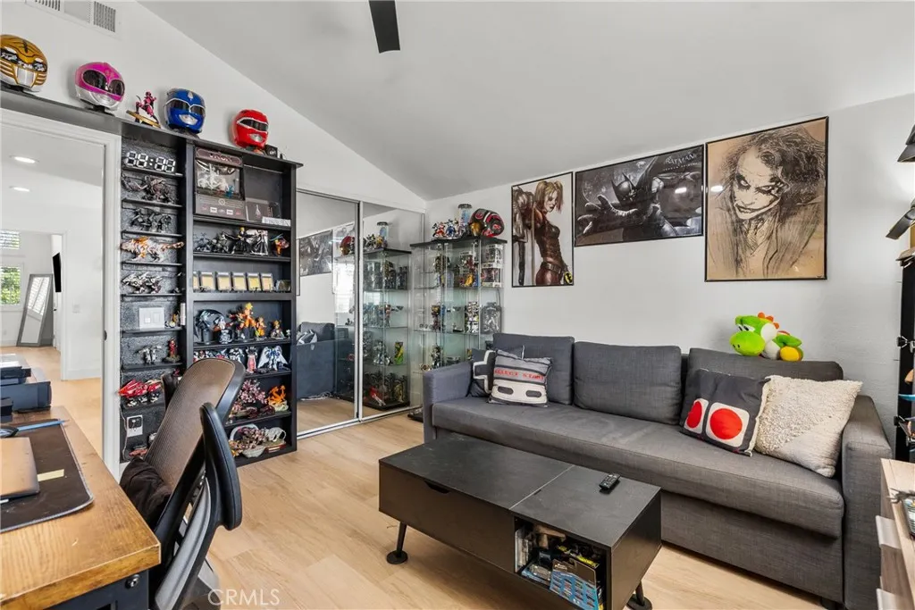 Additional image 27 of 23121 Yvette Lane, Valencia, CA 91355